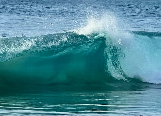 Surf at Playa Los Cerritos